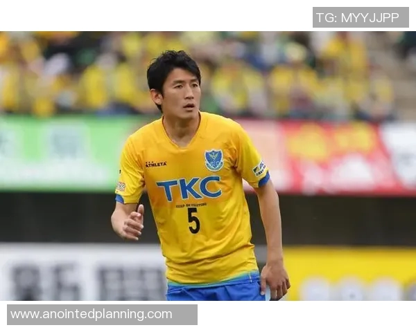 枥木与不死鸟的对决：重生与坚韧的碰撞之旅